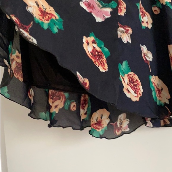 ❄️3/15$❄️Floral mini skirt - Picture 3 of 3